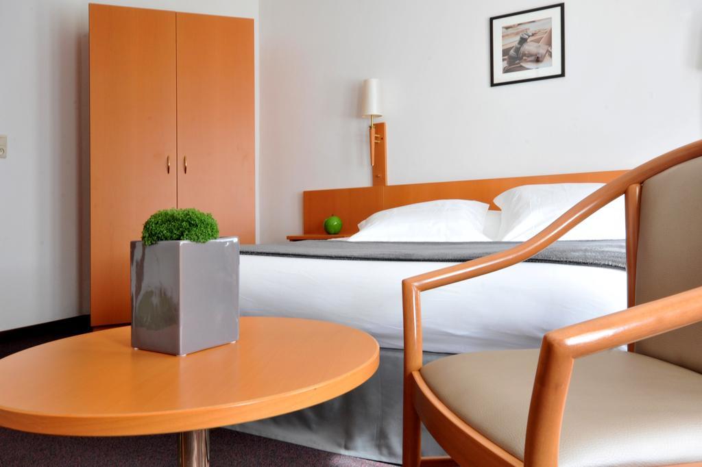 Hotel Du Perron Theux Cameră foto
